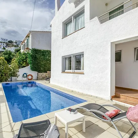 Punta Montgo Holiday home *