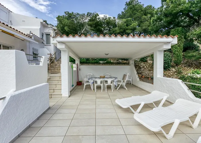 Punta Montgo Nyaraló L' Escala